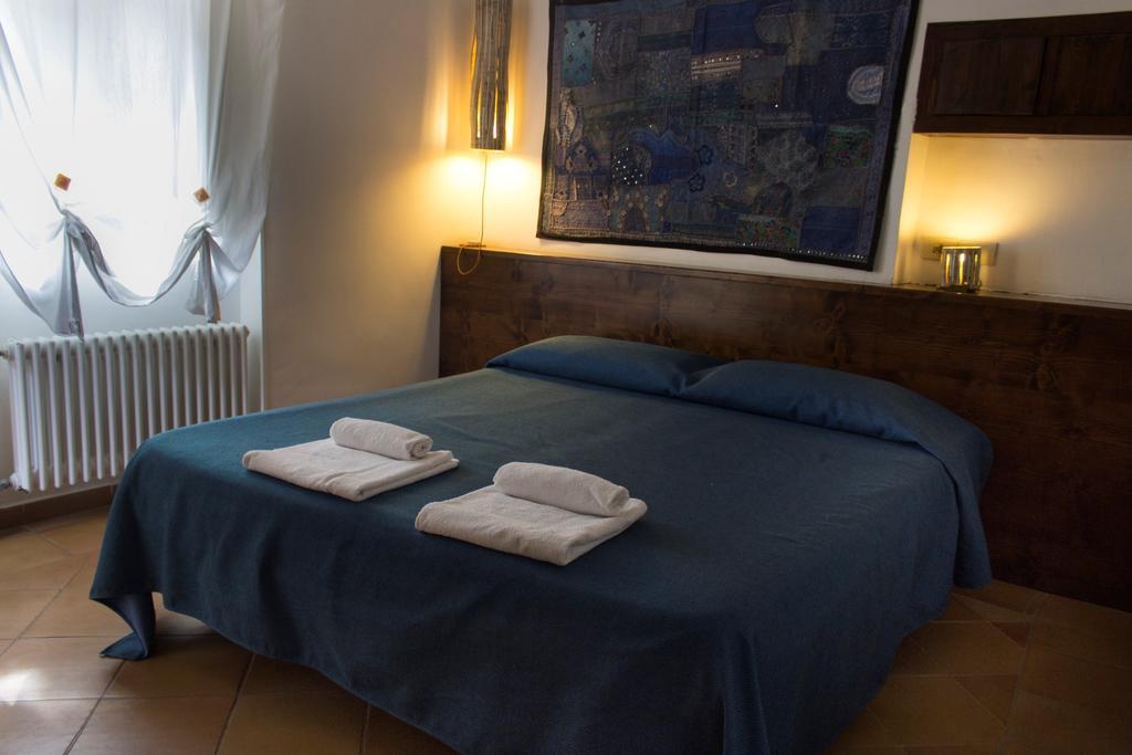 Dimora Dei Giganti Bed and Breakfast Νάπολη Δωμάτιο φωτογραφία