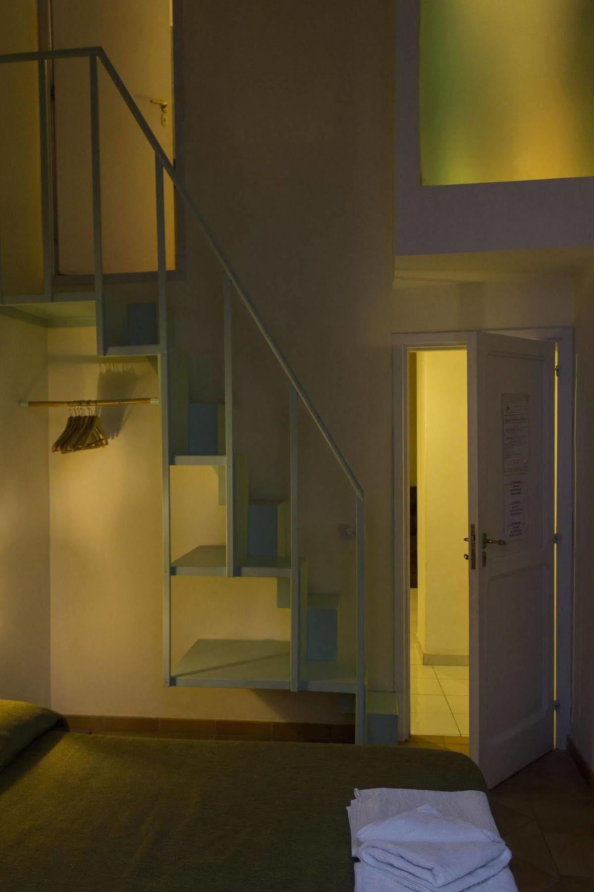 Dimora Dei Giganti Bed and Breakfast Νάπολη Εξωτερικό φωτογραφία