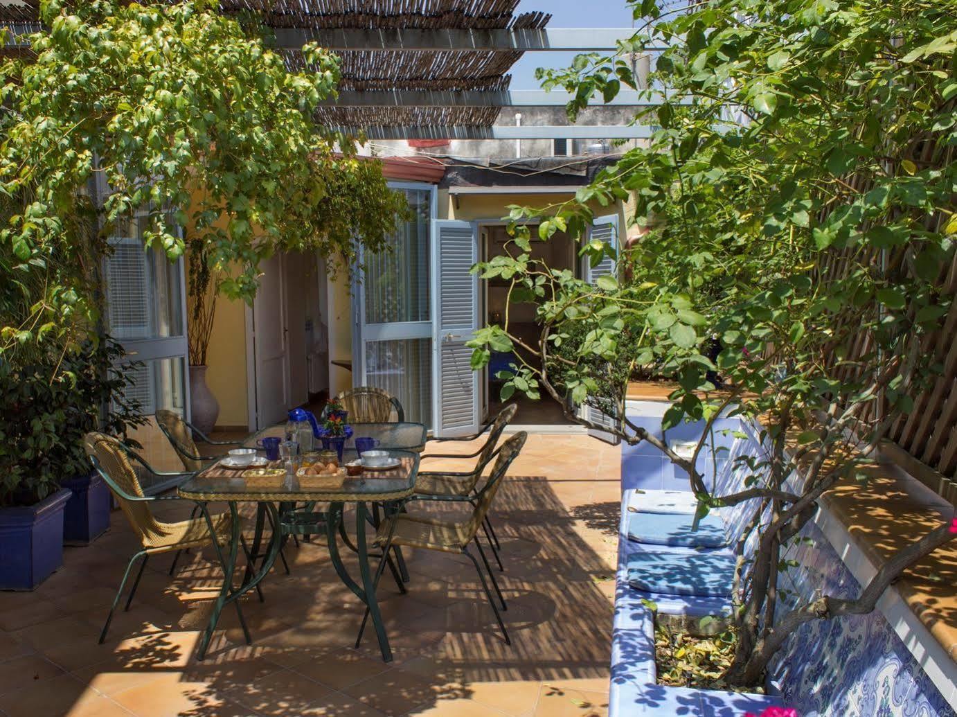 Dimora Dei Giganti Bed and Breakfast Νάπολη Εξωτερικό φωτογραφία